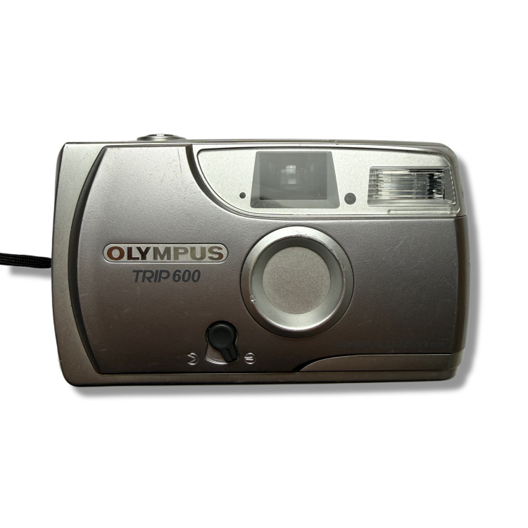 Aparat analogowy Olympus Trip 600 | streetcamera35