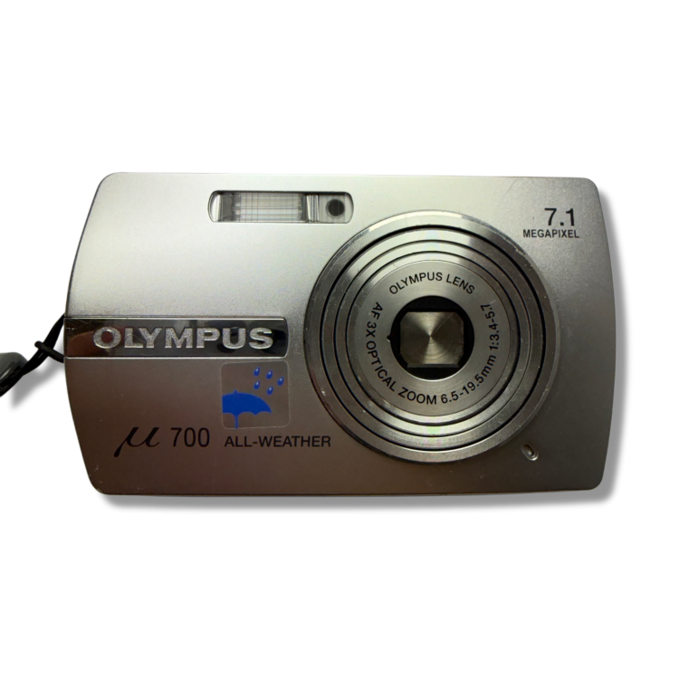 Aparat cyfrowy Olympus Mju 700 | streetcamera35