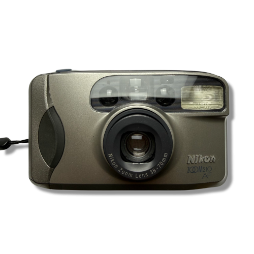 Aparat analogowy Nikon Zoom 210 AF | streetcamera35