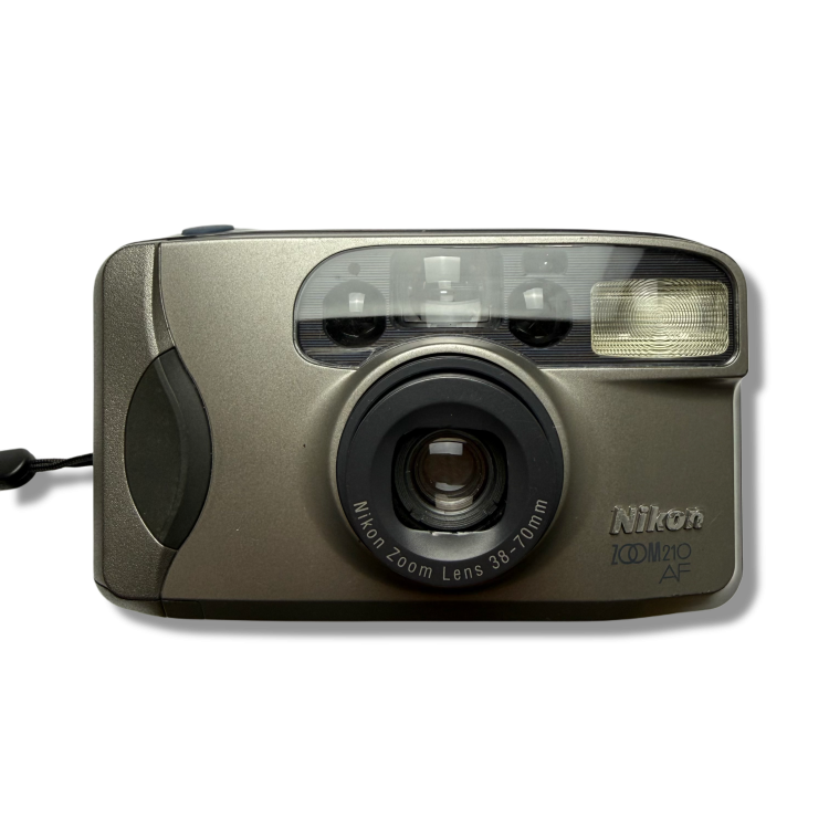 Aparat analogowy Nikon Zoom 210 AF | streetcamera35