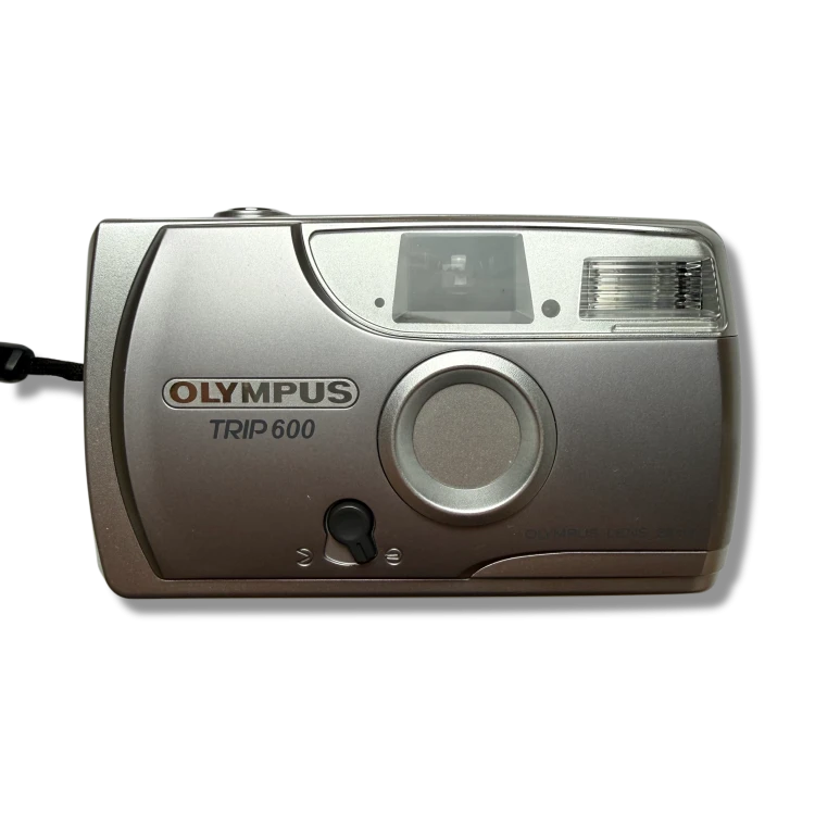 Aparat analogowy Olympus Trip 600 | streetcamera35