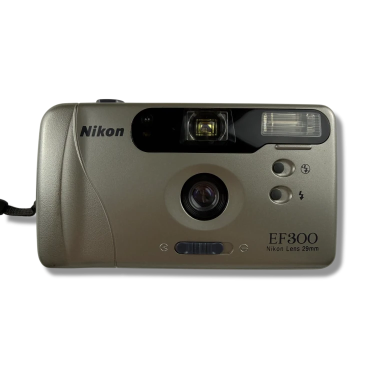 Aparat analogowy Nikon EF300 | streetcamera35