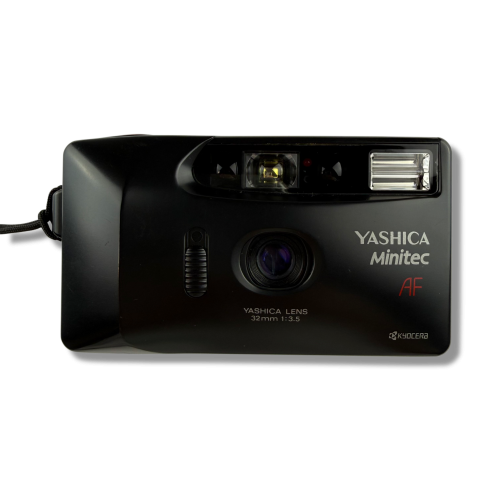 Aparat analogowy Yashica Minitec AF | streetcamera35