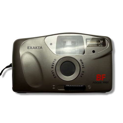 Aparat analogowy Exakta BF | streetcamera35