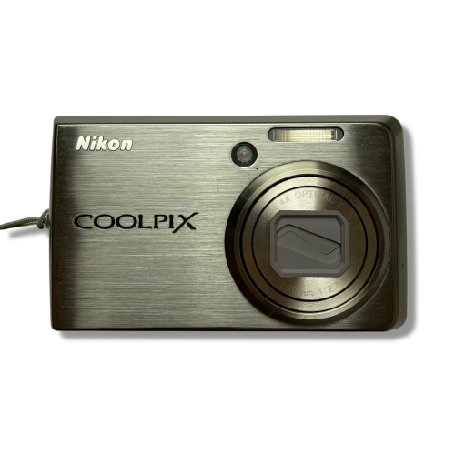 Aparat cyfrowy Nikon Coolpix S600 | streetcamera35